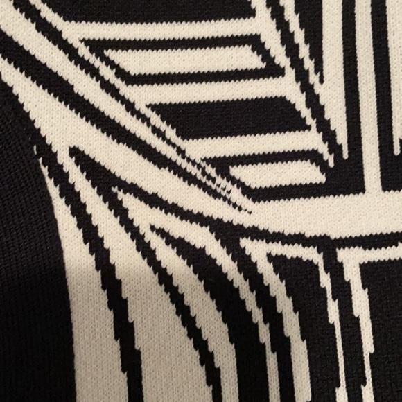 Mini dresse - Picture 4 of 4